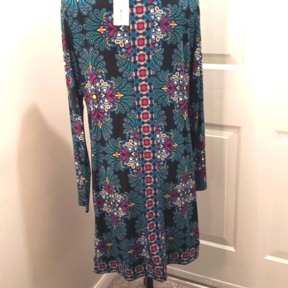 NWT Nicole Miller Multi Colored Pasley Like Design Dress. Size Med - Picture 6 of 11